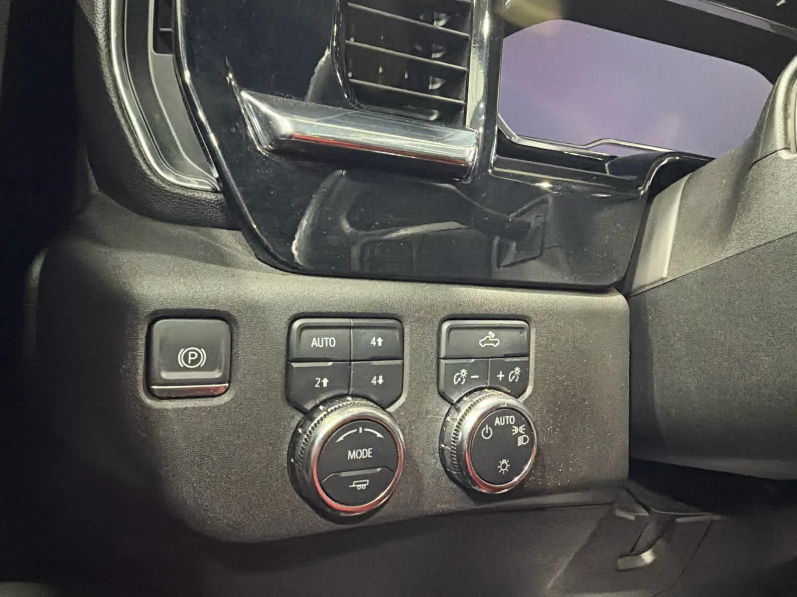 Certified Used 2024 Thunderstorm Gray GMC SLE image 23