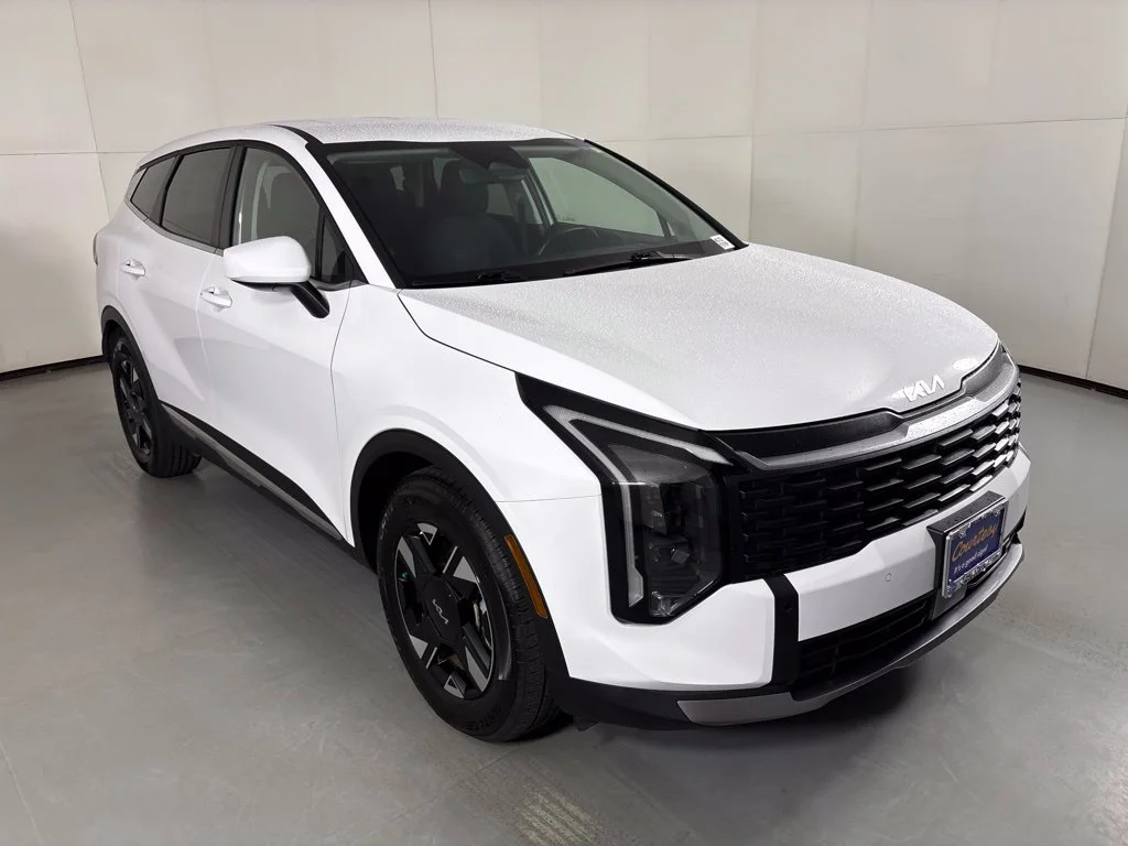 Used 2026 White Kia LX image 2