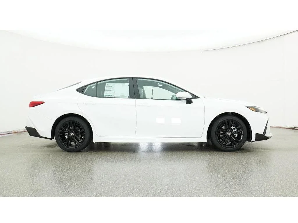 New 2026 Ice Cap Toyota SE image 34