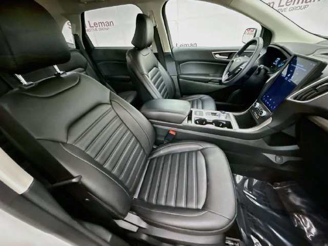 Used 2024 White Ford SEL image 26