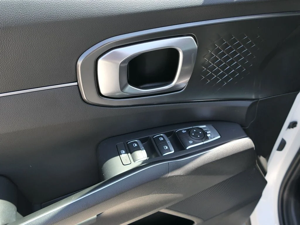 Used 2023 White Kia EX image 14