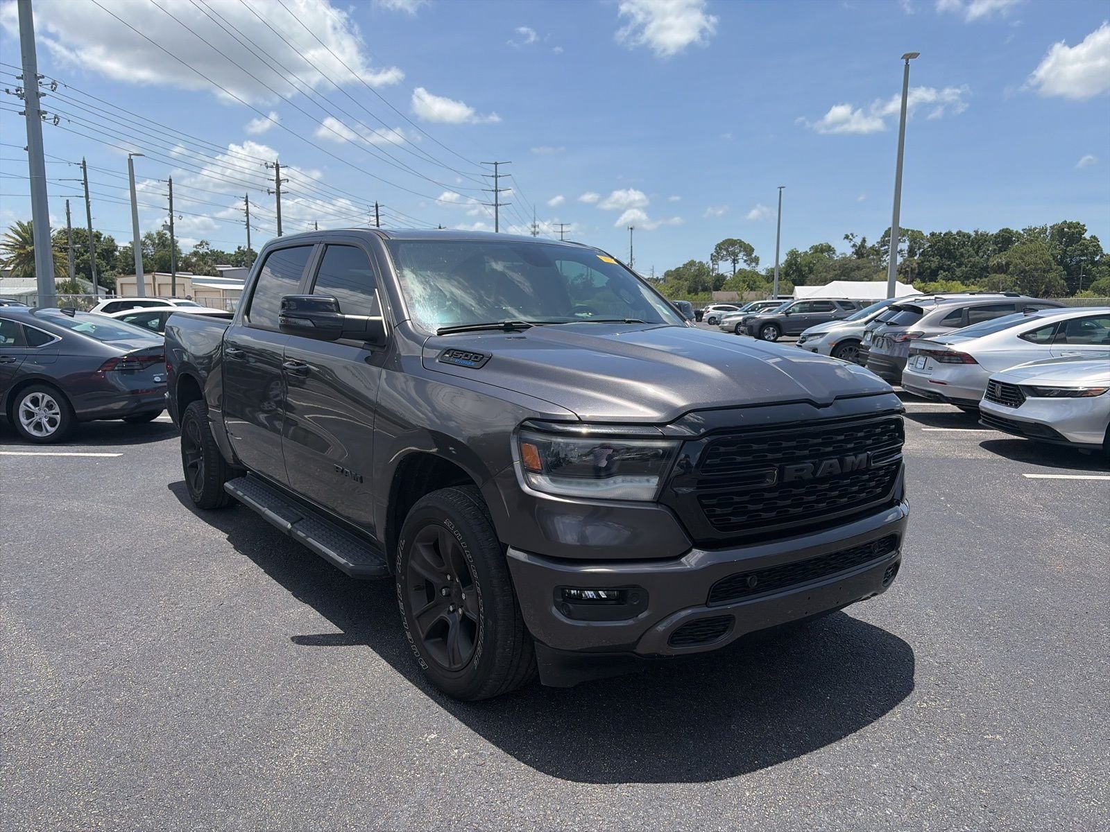 2023 RAM 1500 Big Horn/Lone Star 4x4 Crew Cab 5'7's photo