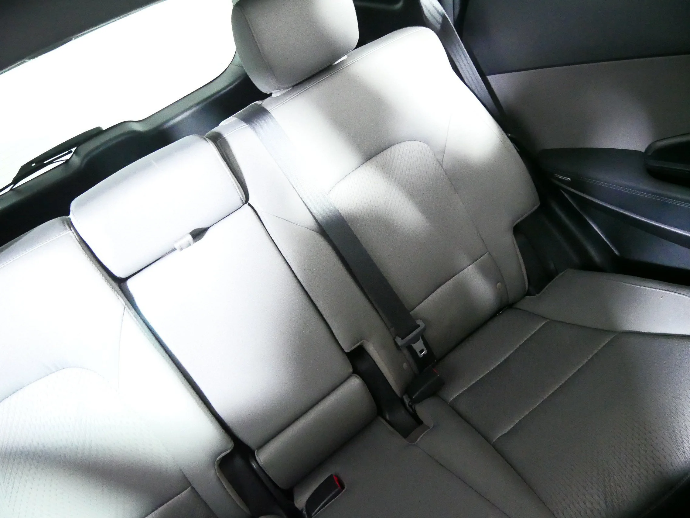 Used 2017 Frost White Pearl Hyundai 2.4L image 14