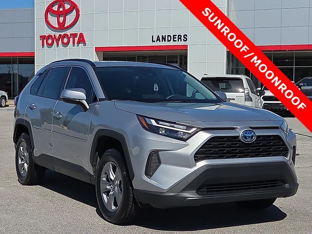 2022 Toyota RAV4 Hybrid XLE