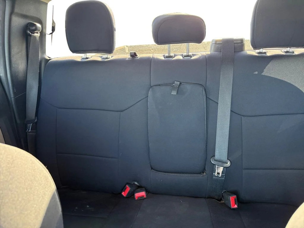 Used 2021 White Ford XLT image 19