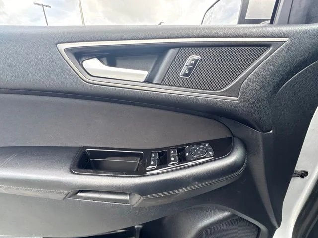 Used 2016 Ingot Silver Metallic Ford SEL image 11