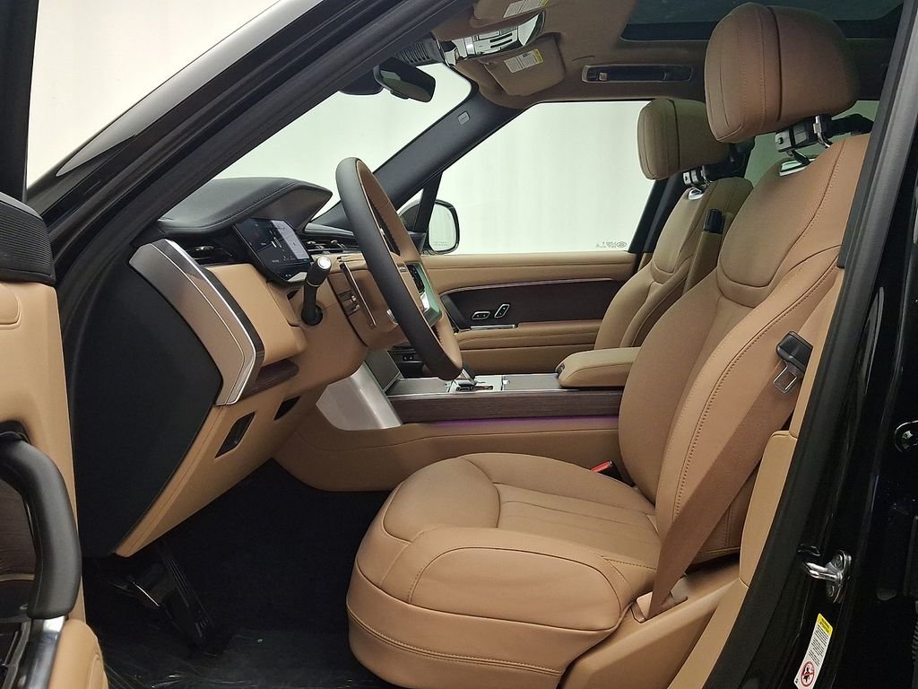 New 2026 Santorini Black Land Rover SE image 10