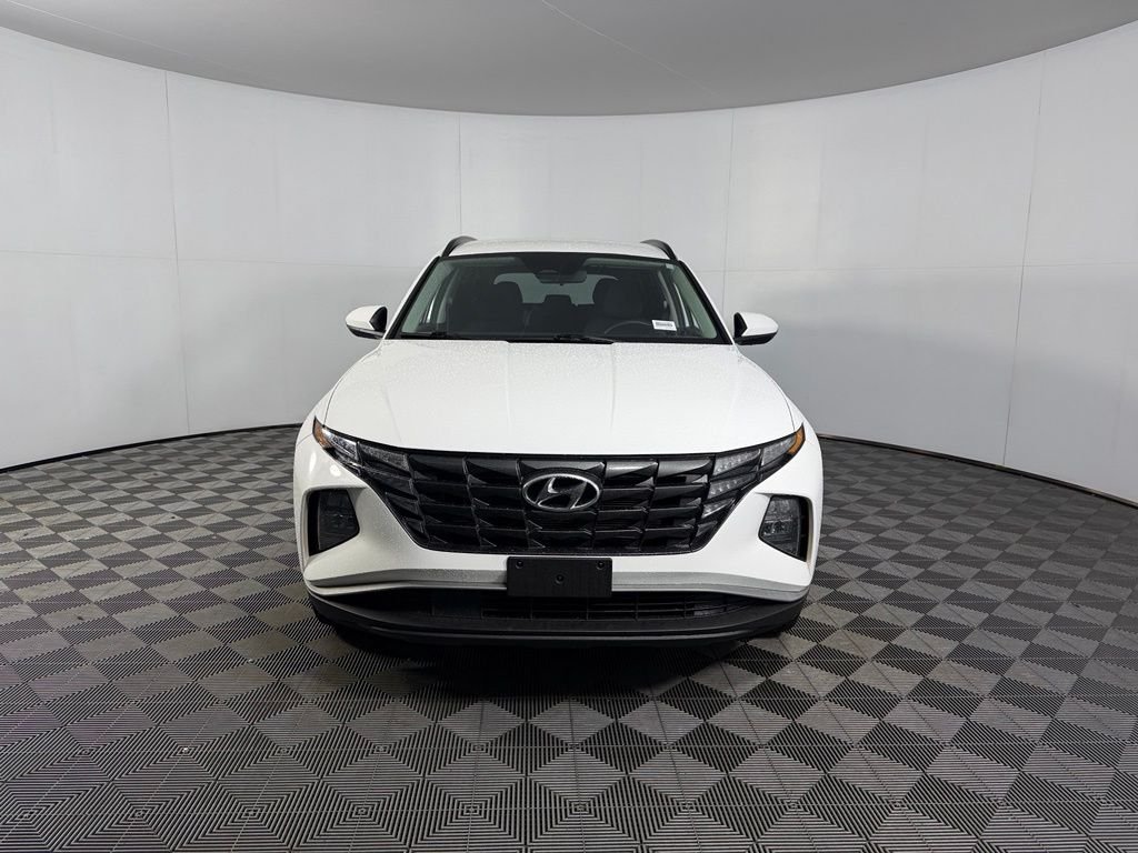 Used 2024 White Hyundai SEL image 5