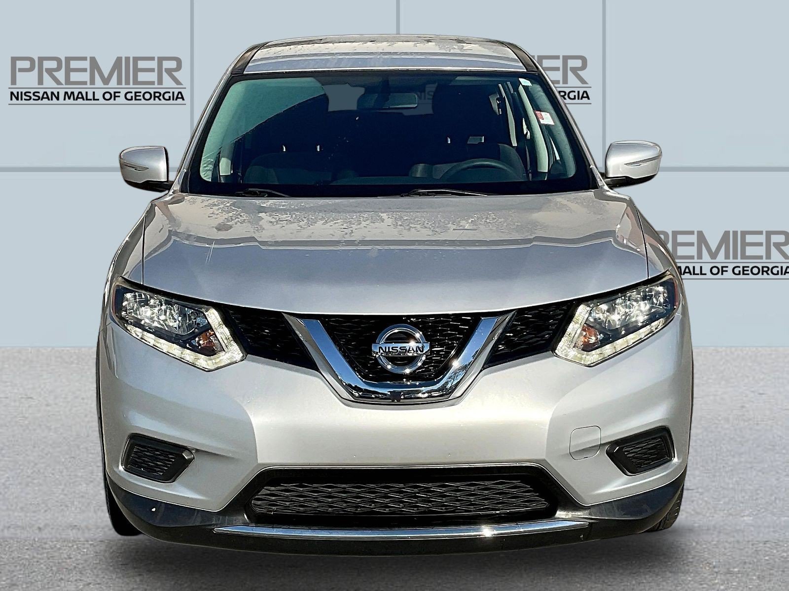 Used 2015 Silver Nissan S image 2