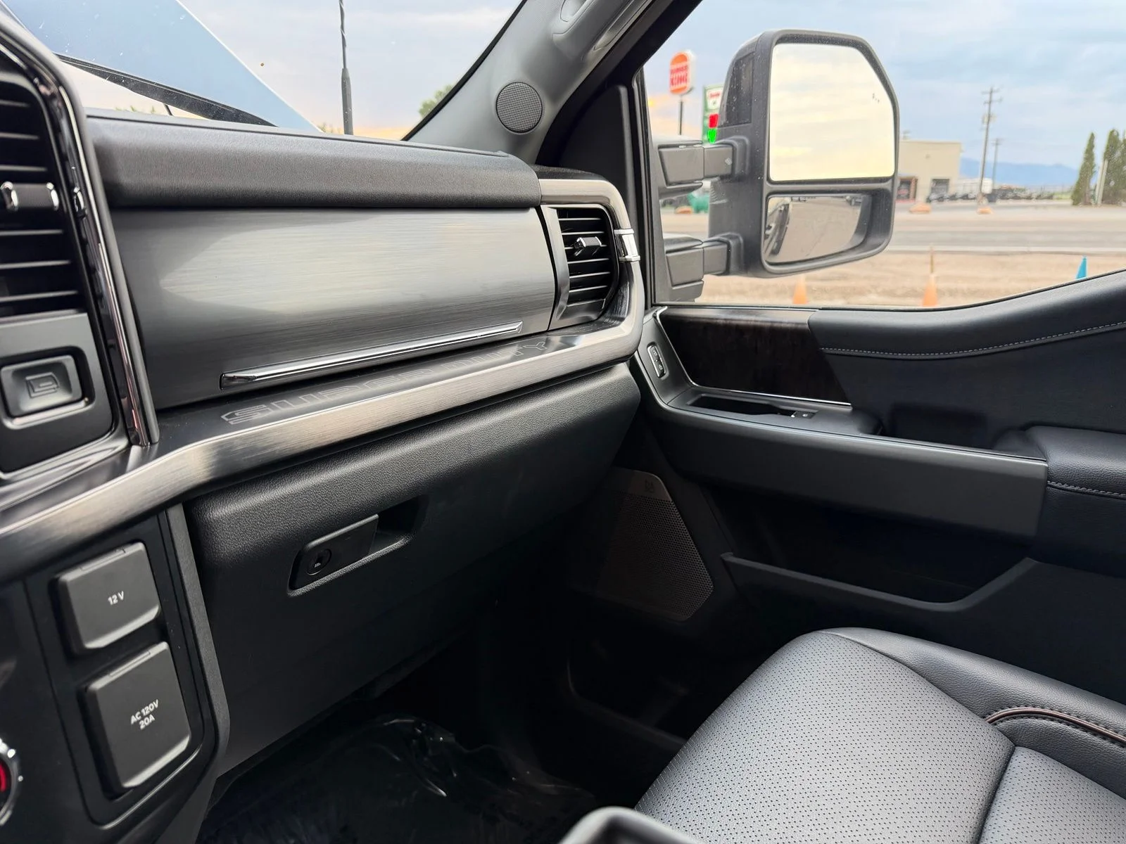 Used 2026 Black Ford Lariat image 22