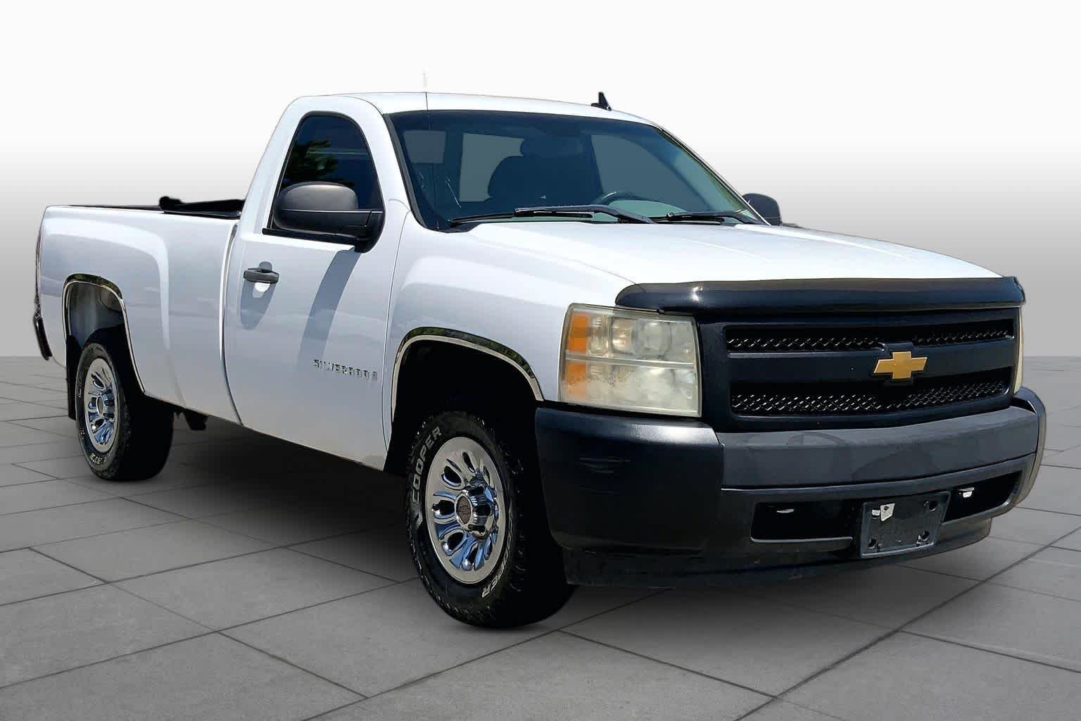 Used 2007 Summit White Chevrolet Work Truck image 2