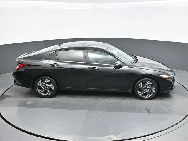 New 2026 Black Hyundai Limited image 16