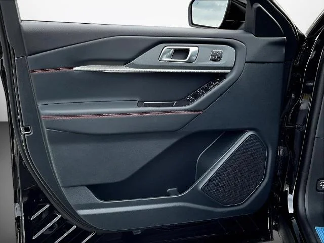 New 2026 Agate Black Metallic Ford ST-Line image 60