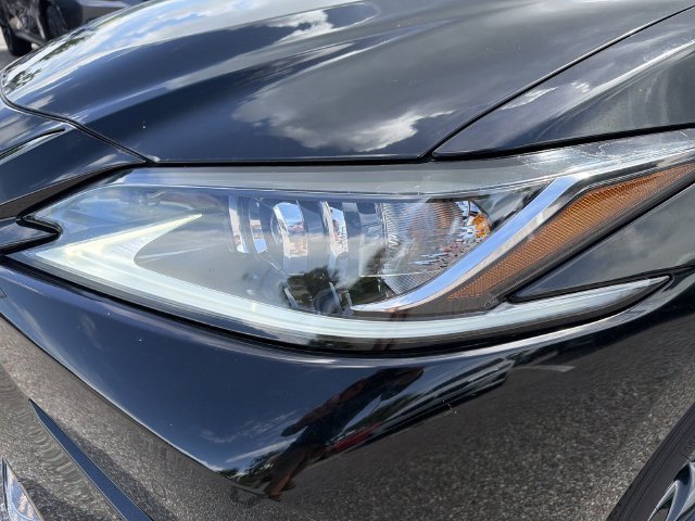 Used 2023 Obsidian Lexus 350 F Sport image 9