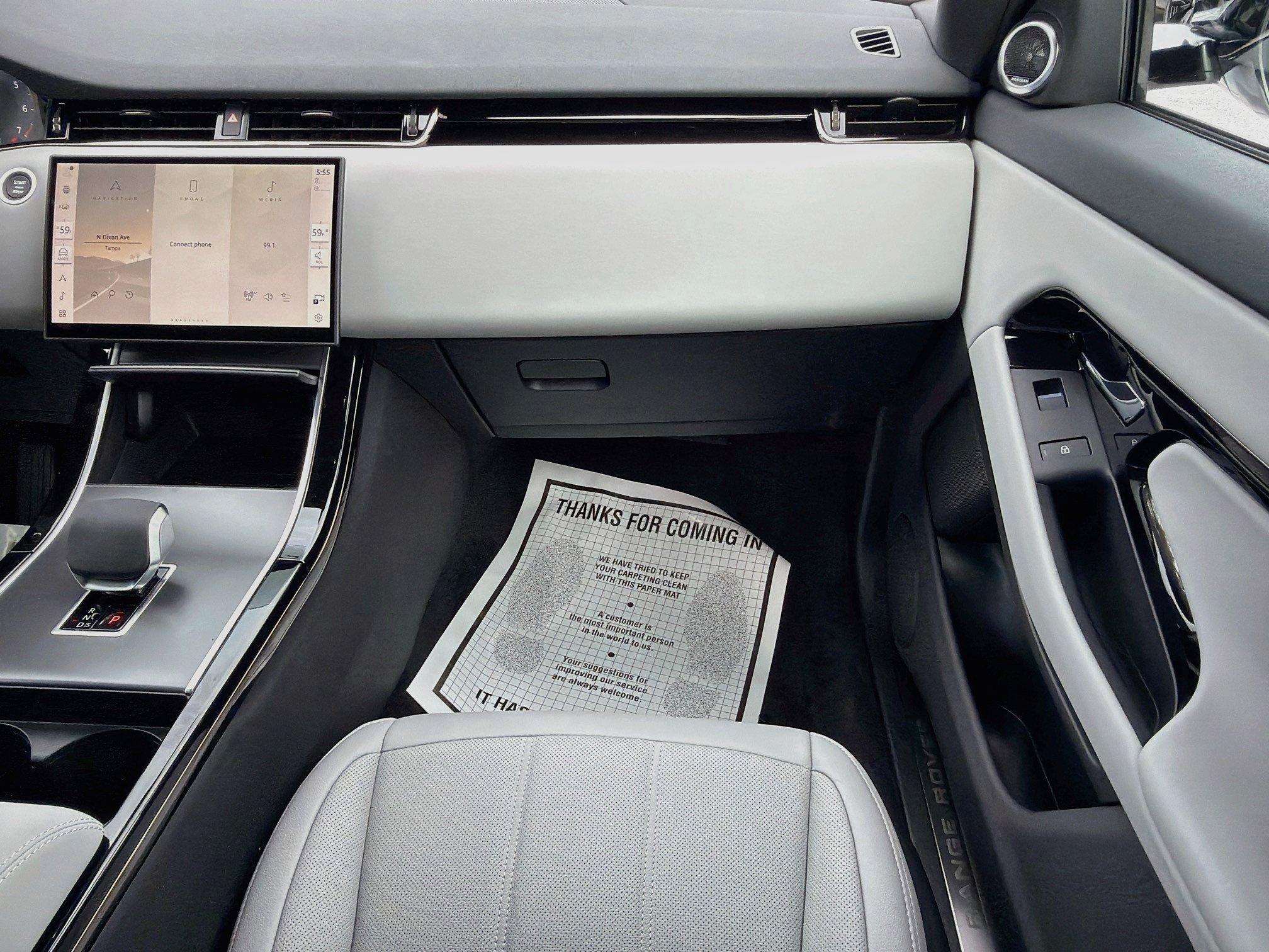 New 2026 Fuji White Land Rover Core S image 18