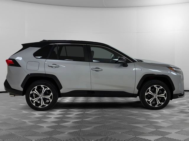 Used 2022 Toyota RAV4 XSE with VIN JTMFB3FV3ND084923 for sale in Urbandale, IA