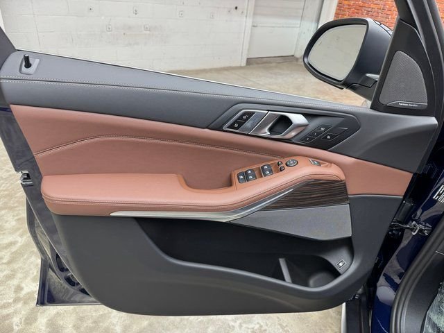 New 2026 Blue BMW xDrive50e image 10