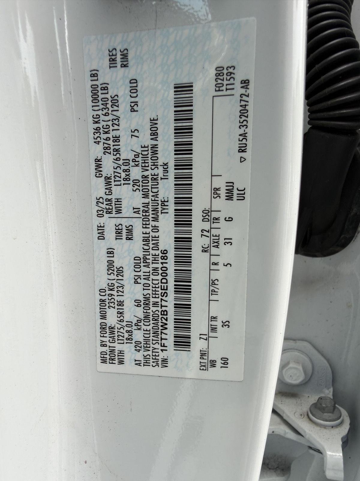 Used 2025 Oxford White Ford XLT image 39