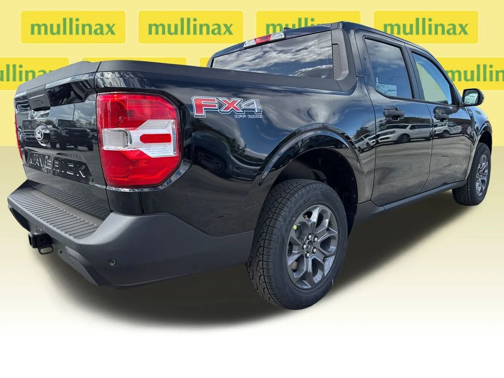 New 2026 Black Ford XLT image 14
