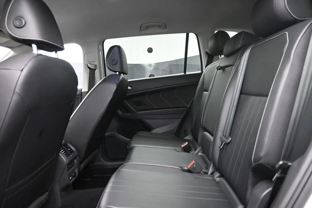 Used 2022 White Volkswagen 2.0T SE image 14