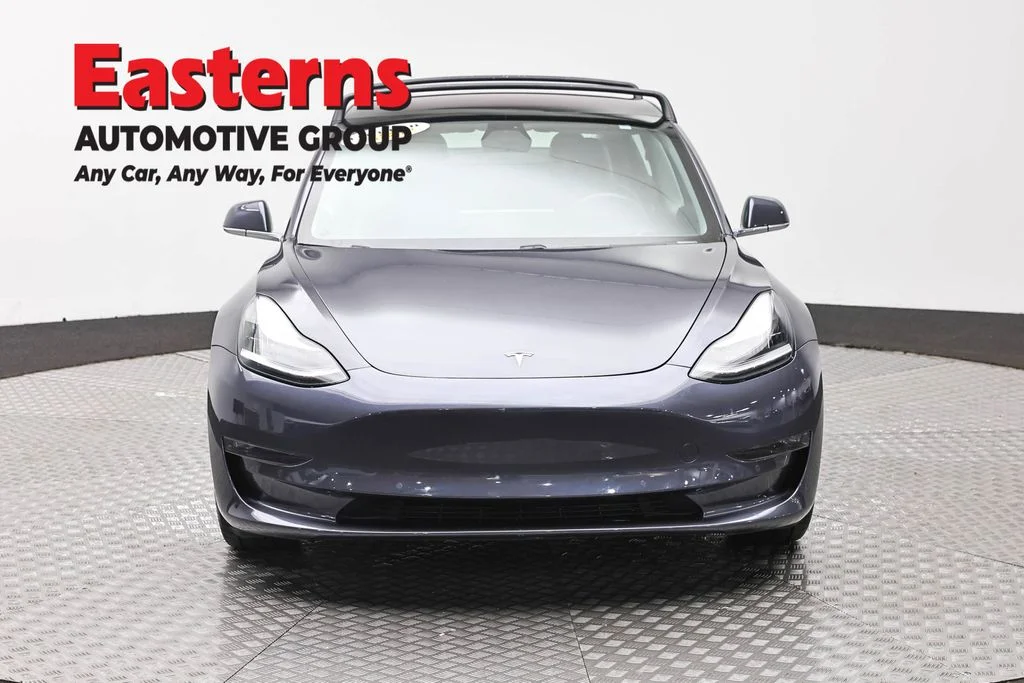Used 2018 Gray Tesla Long Range image 2