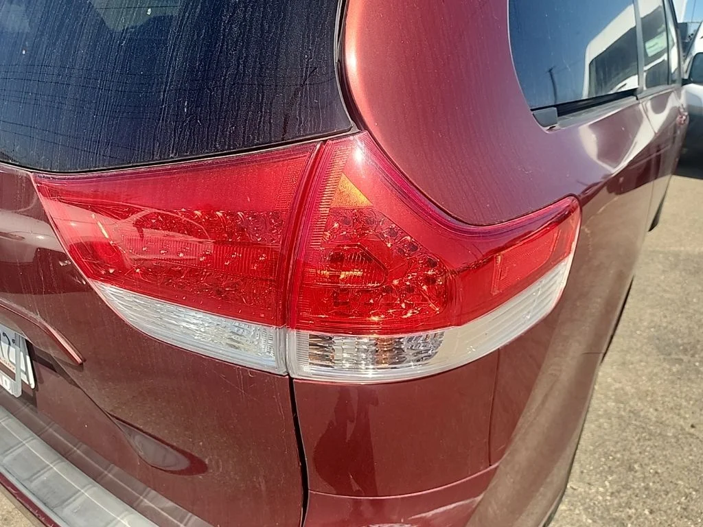 Used 2014 Red Toyota LE image 13