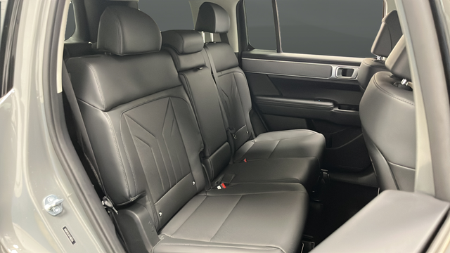 Used 2026 Hampton Gray Hyundai SEL image 25