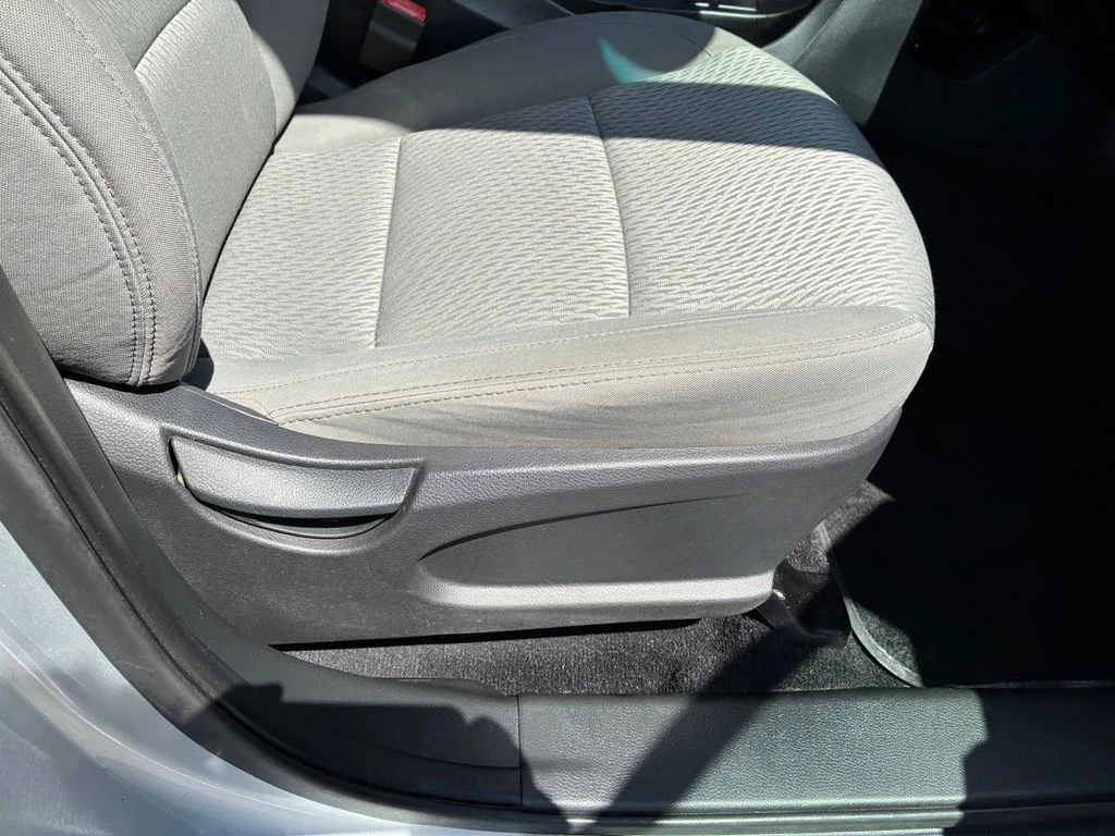 Used 2017 Silver Hyundai 2.4 Base image 40