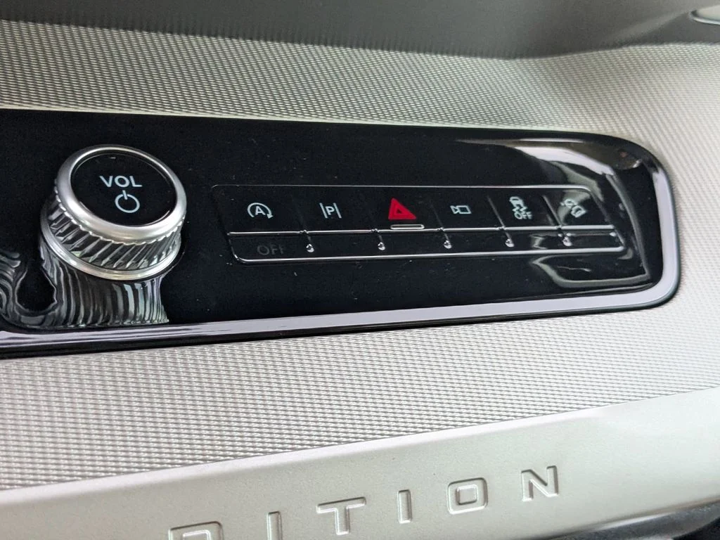 2025 Ford Expedition Active - Photo 26