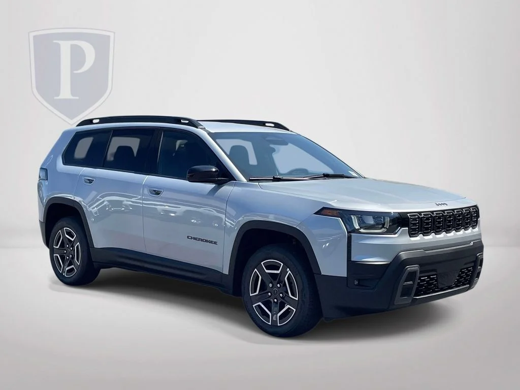 New 2026 Silver Zynith Clear-Coat Exterior Paint Jeep Laredo image 2