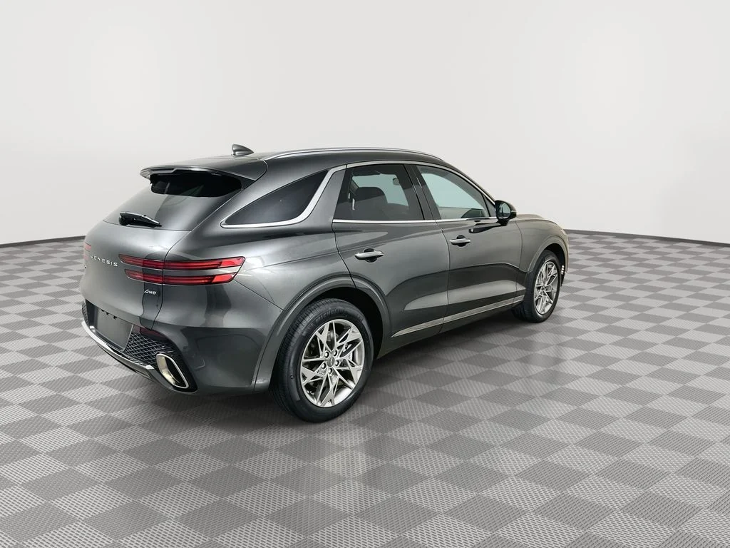 Used 2025 Gray Genesis 2.5T image 8