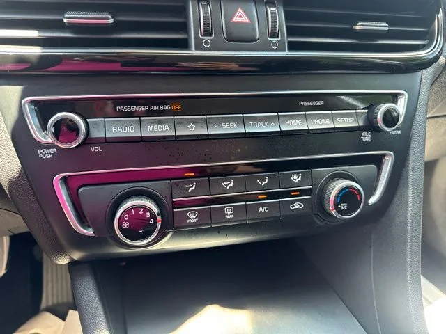 Used 2019 Silver Kia LX image 20