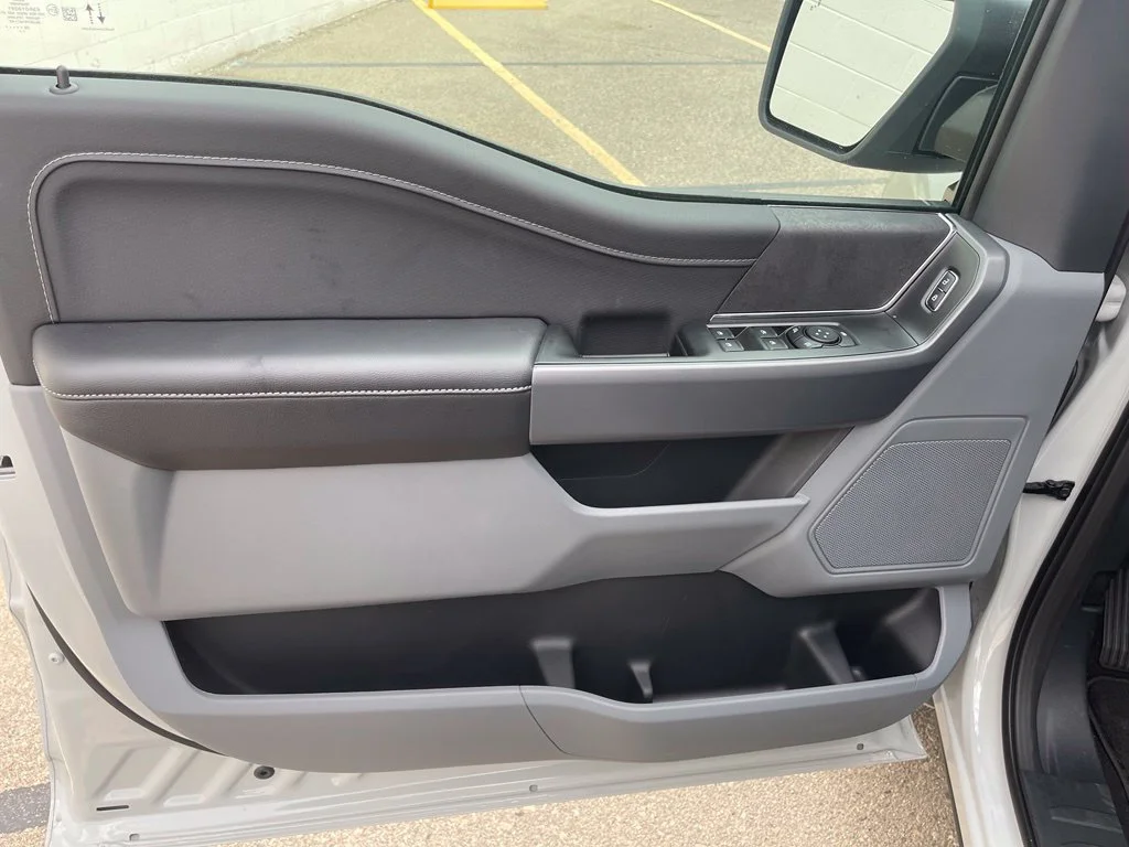 New 2026 Avalanche Ford XLT image 10