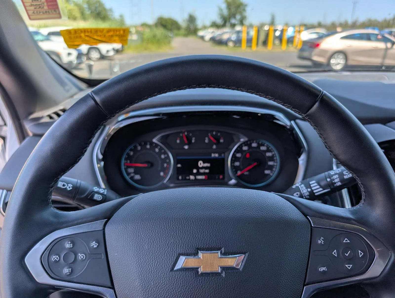 Used 2023 Summit White Chevrolet LT Cloth image 15