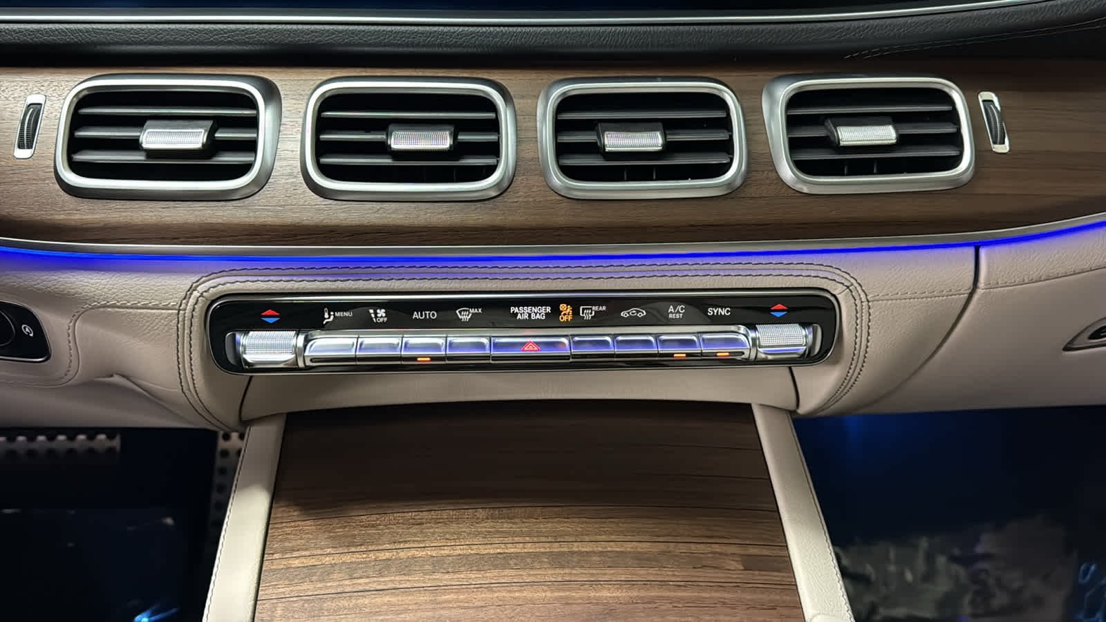 New 2026 Twilight Blue Metallic Mercedes-Benz AMG® GLE 53 image 22
