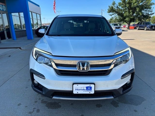 Used 2019 White Diamond Pearl Honda EX image 2