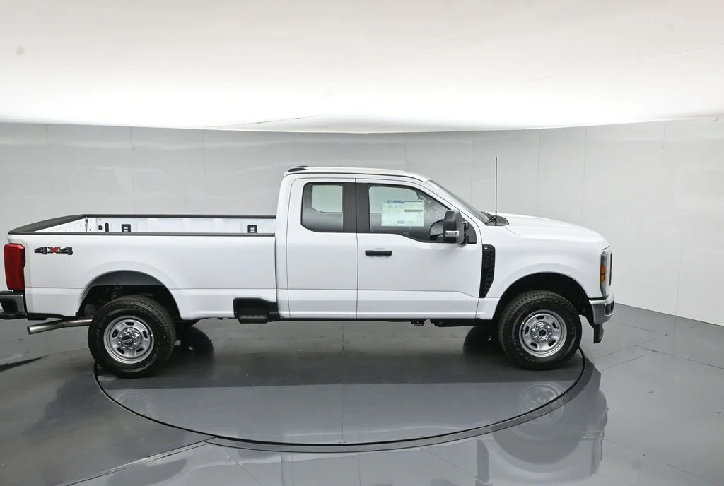 New 2027 White Ford XL image 37