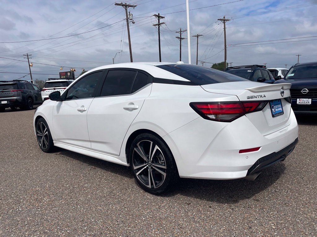 Used 2022 White Nissan SR image 5