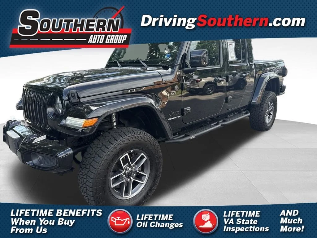 Used 2021 Black Jeep Overland image 1