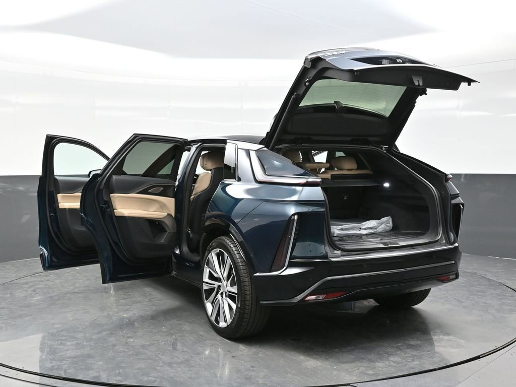 2025 Cadillac LYRIQ Luxury 3 - Photo 37