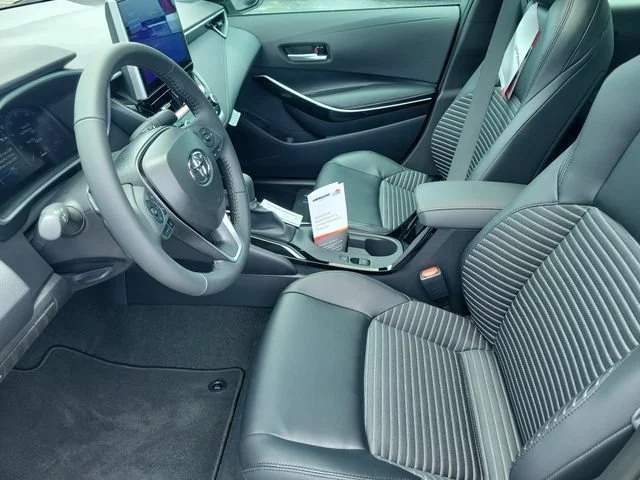 Used 2026  Toyota XSE image 17