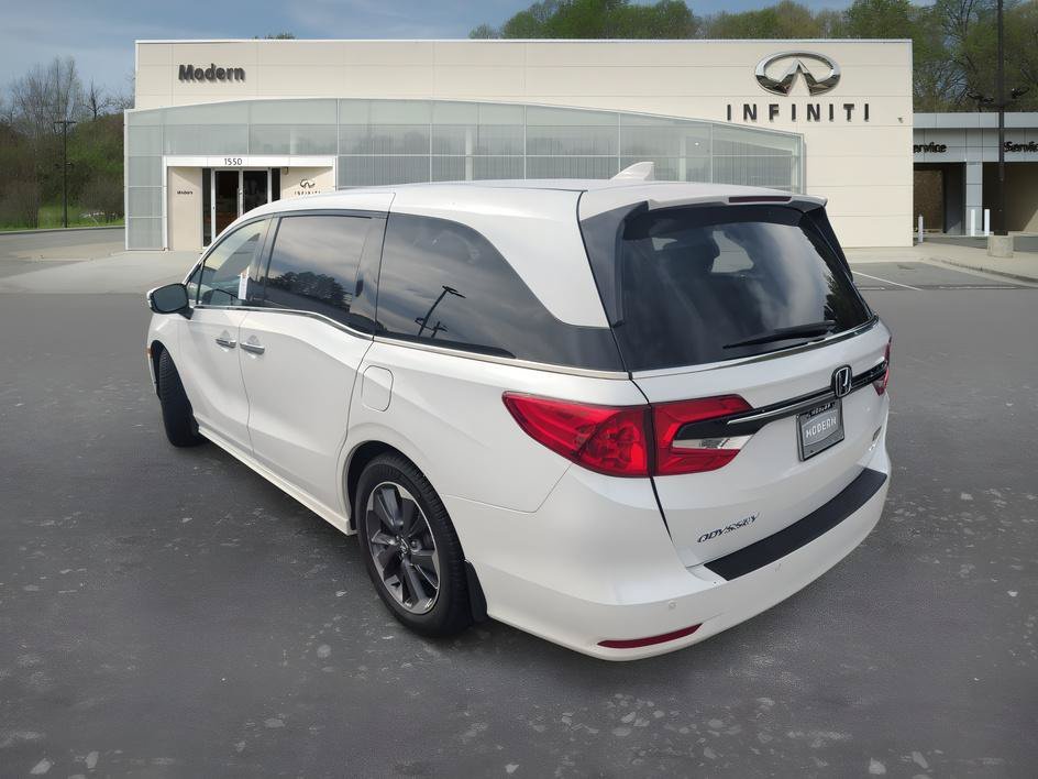 Used 2022 Platinum White Honda Elite image 5