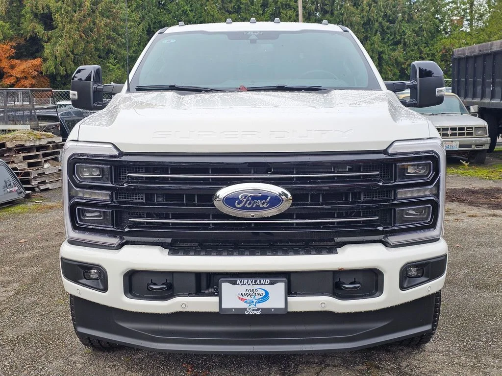 New 2026 Star White Metallic Tri-Coat Ford F-250® Platinum® image 2