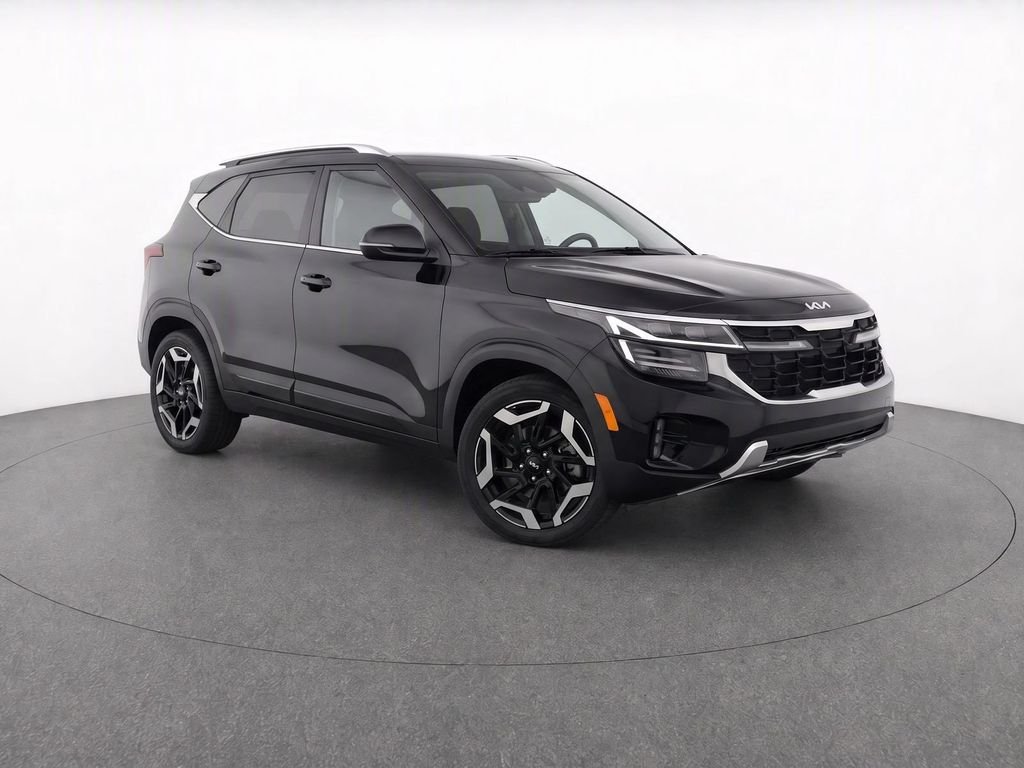 Used 2024 Fusion Black Kia SX image 2