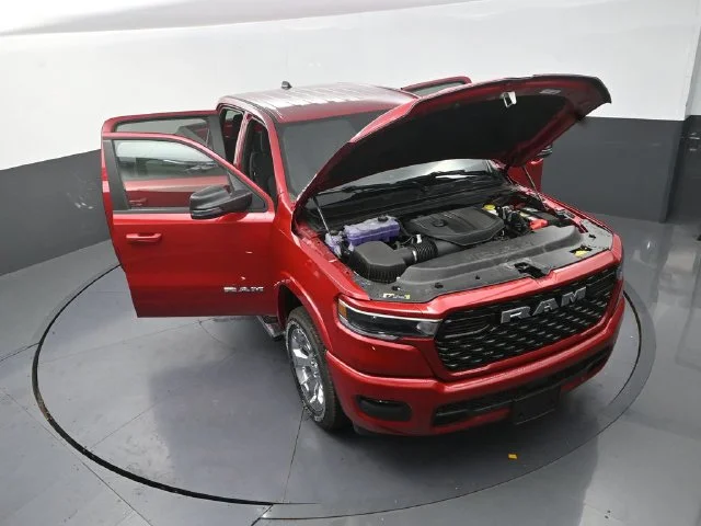 New 2026 Molten Red Pearl-Coat Exterior Paint RAM Big Horn/Lone Star image 29