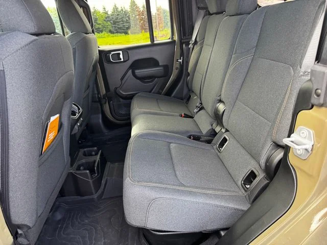 Certified Used 2025  Jeep Willys image 19