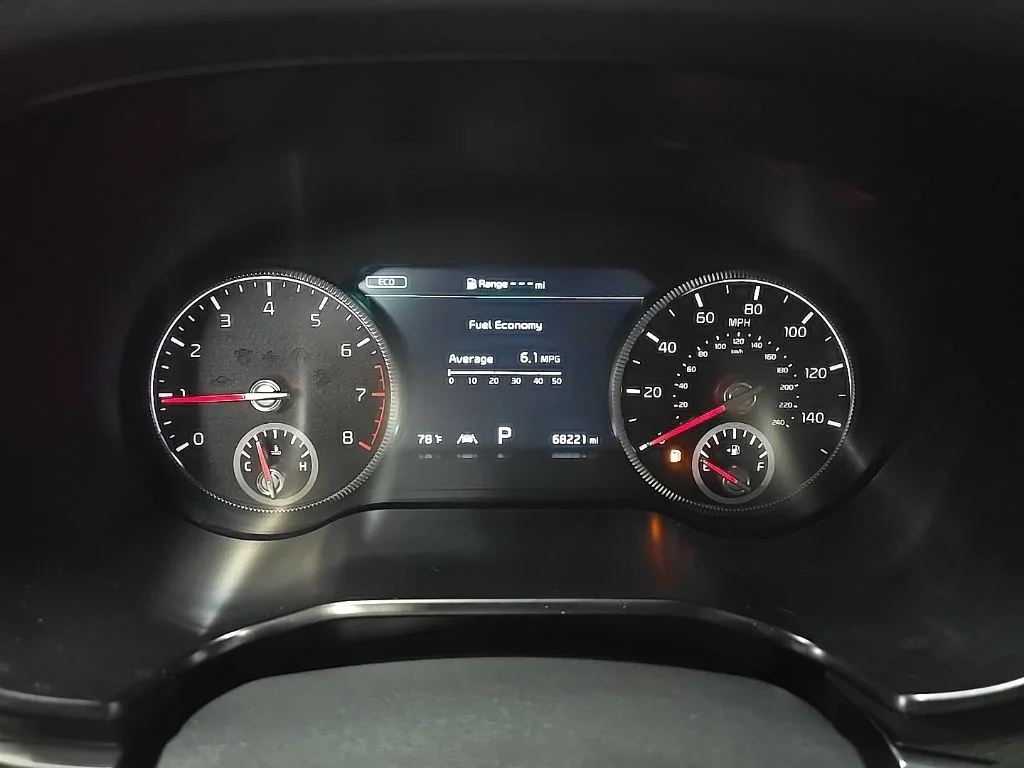 Used 2022  Kia SX image 23