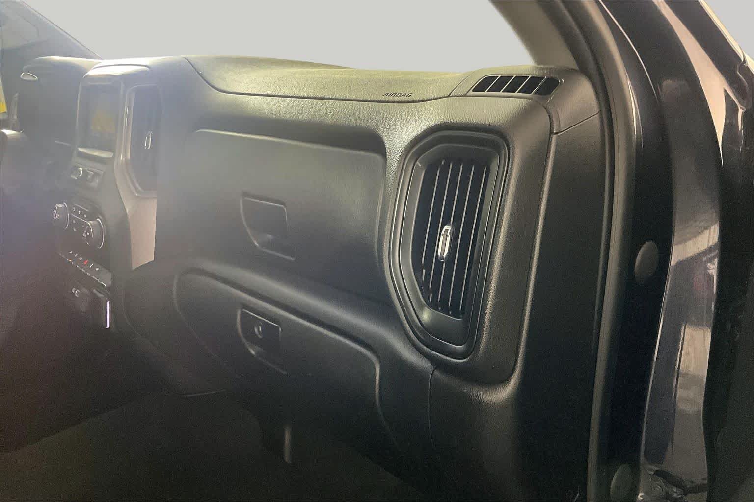 Used 2022 Dark Ash Metallic Chevrolet Custom image 17