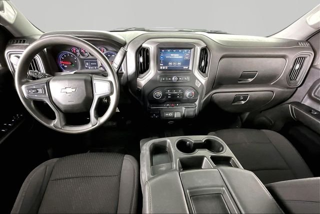 Used 2023 White Chevrolet Custom image 8