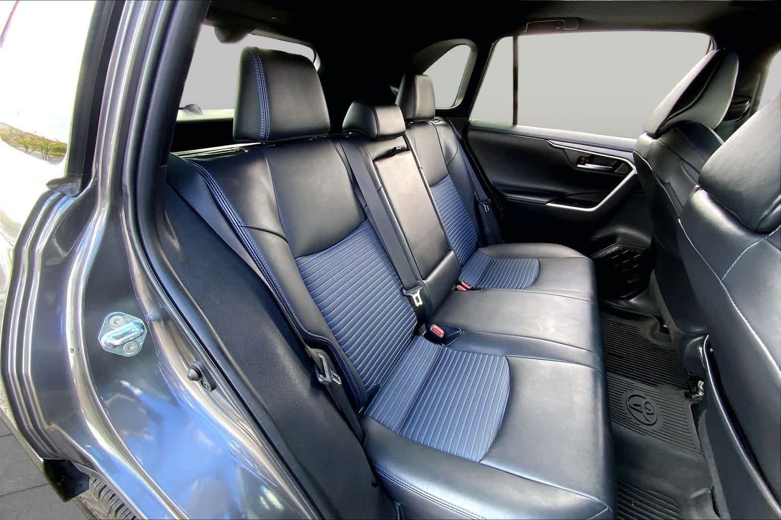 Used 2021 Magnetic Gray Metallic/Midnight Black Metallic Toyota Hybrid XSE image 20